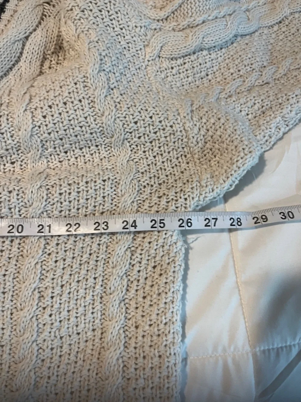Taylor Swift Cream Cable-Knit Cardigan with Black Stripe‎ Trim- missing button